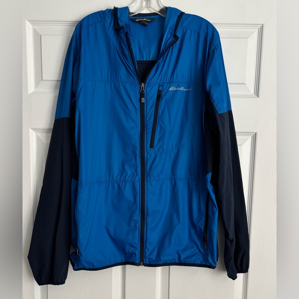 Eddie Bauer Men's Nylon Blue and Navy ColorBlock Wind Jacket XL